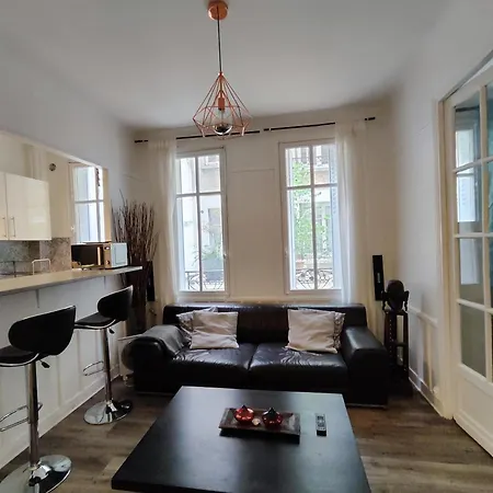 דירה And Cozy 1b In The Heart Of