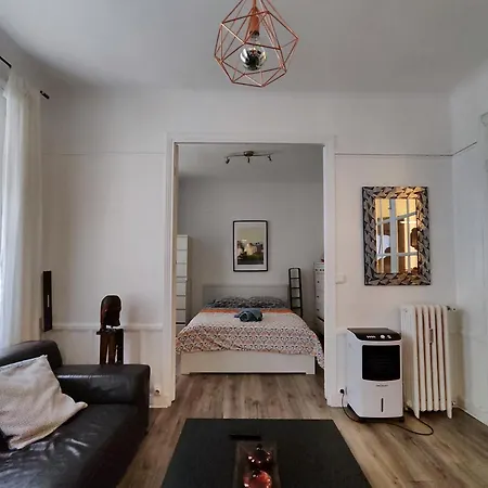 And Cozy 1b In The Heart Of פריז